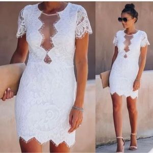VICI Storia White Lace Dress Size Medium